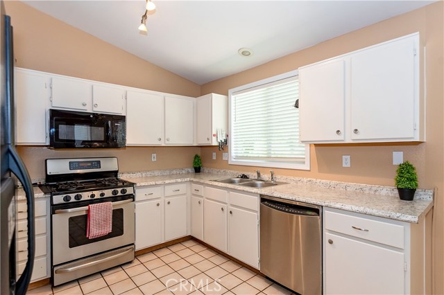 Detail Gallery Image 19 of 46 For 6310 Treehaven Ct, Lancaster,  CA 93536 - 4 Beds | 2 Baths