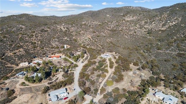 35335 Peralta Drive, Warner Springs CA: https://media.crmls.org/medias/2ff4bdb7-164f-4c3a-935e-155427523232.jpg