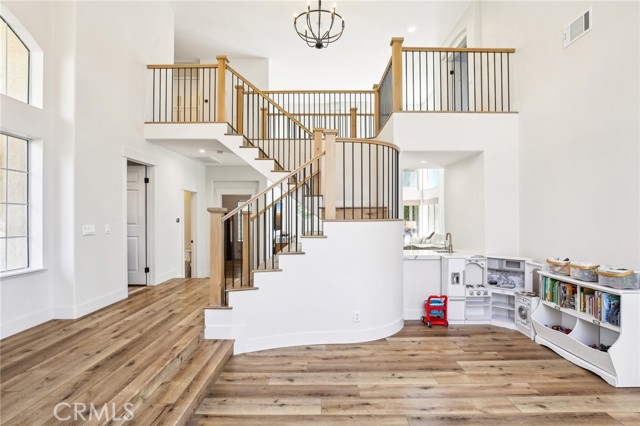 21391 Birdhollow Drive, Trabuco Canyon CA: https://media.crmls.org/medias/2ff523a6-0d37-4ca3-856d-20f3d198dd6d.jpg
