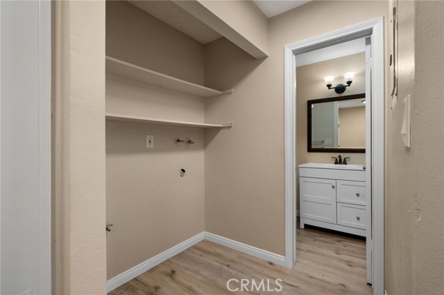 Detail Gallery Image 12 of 28 For 1142 S Dover Cir 60q,  Anaheim,  CA 92805 - 2 Beds | 1/1 Baths