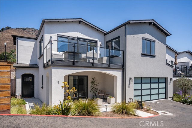 Detail Gallery Image 1 of 1 For 2201 Shell Beach Rd #1,  Pismo Beach,  CA 93449 - 3 Beds | 2/1 Baths