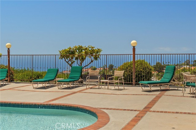Detail Gallery Image 37 of 42 For 25 Ocean Crest Ct, Rancho Palos Verdes,  CA 90275 - 2 Beds | 2/1 Baths