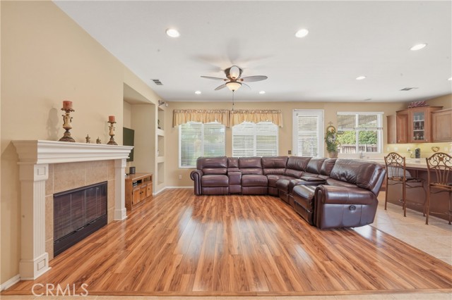 Detail Gallery Image 14 of 67 For 28245 Little Lake Ct, Menifee,  CA 92585 - 4 Beds | 3/1 Baths