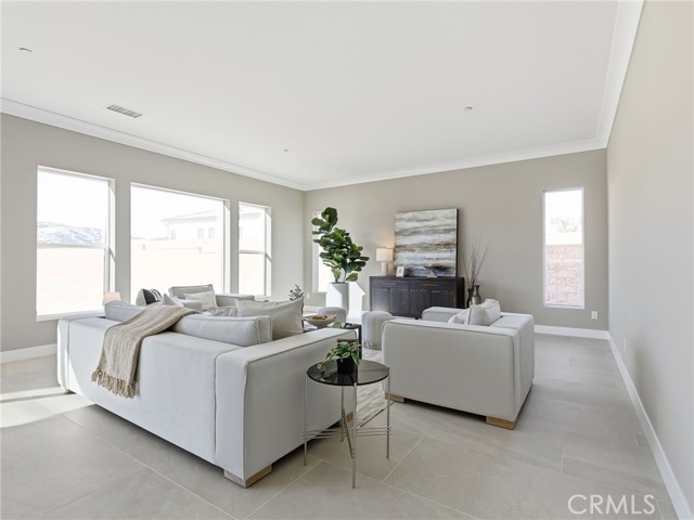 Detail Gallery Image 13 of 41 For 11913 Red Hawk Ln, Porter Ranch,  CA 91326 - 5 Beds | 5/1 Baths