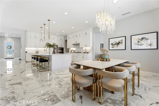 Detail Gallery Image 25 of 75 For 17721 Ridgeline Ct, Saugus,  CA 91350 - 4 Beds | 4 Baths