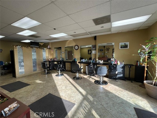 7092 E Gage Avenue, Commerce CA: https://media.crmls.org/medias/2ff7acd7-b6dd-4d65-a3f6-55a90e8f5cc8.jpg