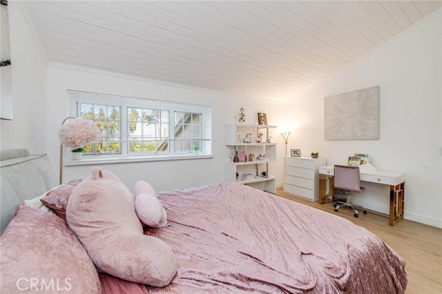 15464 Duomo Via Street, Bel Air CA: https://media.crmls.org/medias/2ff7fb32-f9fe-4909-9803-e04de35441e6.jpg