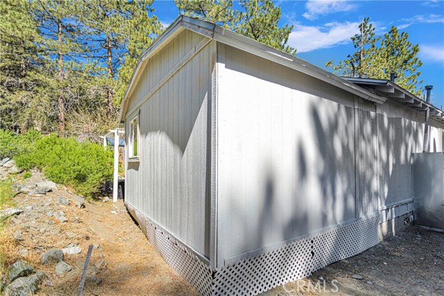 Detail Gallery Image 35 of 44 For 2041 Slippery Elm Rd, Wrightwood,  CA 92397 - 2 Beds | 1 Baths