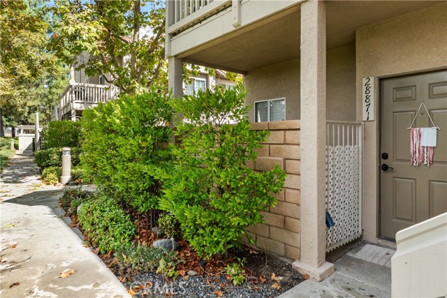 Detail Gallery Image 11 of 27 For 28871 Canyon Point, Lake Forest,  CA 92679 - 2 Beds | 2 Baths