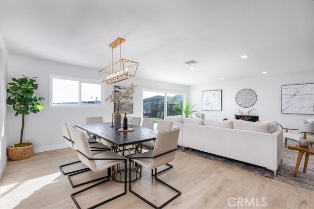 Detail Gallery Image 4 of 39 For 26002 Adamor Rd, Calabasas,  CA 91302 - 4 Beds | 2 Baths