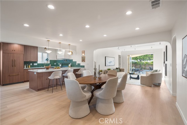 Detail Gallery Image 6 of 38 For 5625 Saint Clair Ave, Valley Village,  CA 91607 - 3 Beds | 2 Baths