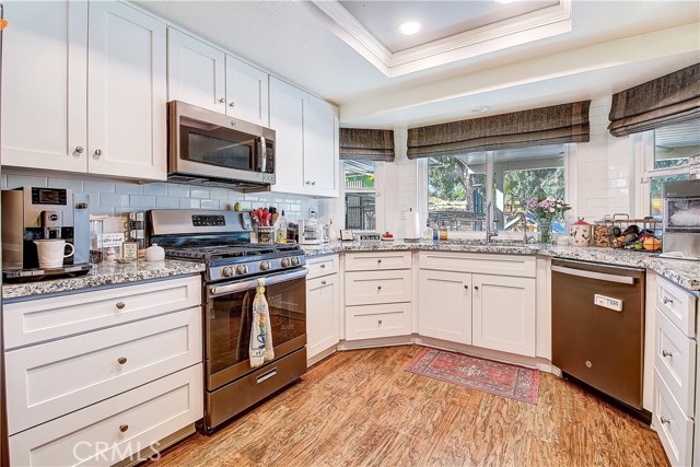 18687 Chickory Drive, Riverside CA: https://media.crmls.org/medias/2ff990a3-fc62-4f96-96cb-a6b0ef6f1720.jpg