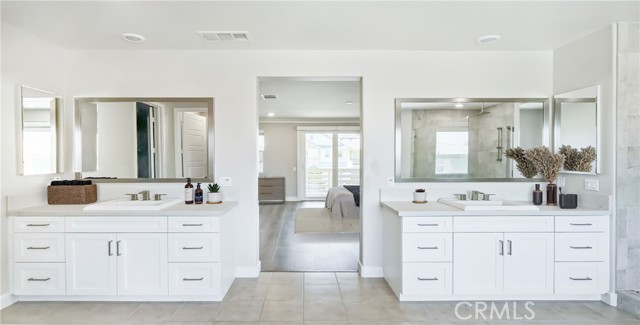 54 Sagan Way, Irvine CA: https://media.crmls.org/medias/2ff9c3b4-9e2d-4b27-a0b2-633aeeb3564f.jpg