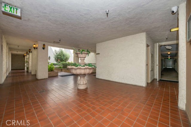 12300 Montecito Road, Seal Beach CA: https://media.crmls.org/medias/2ffa811f-b558-4373-a81c-cdb2c255ebad.jpg