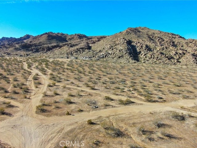 Detail Gallery Image 13 of 13 For 19011 Kensington St, Apple Valley,  CA 92307 - – Beds | – Baths