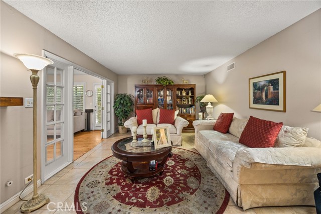 5430 Lemoran Avenue, Pico Rivera CA: https://media.crmls.org/medias/2ffab209-f08f-4fee-8a23-22146220ed60.jpg