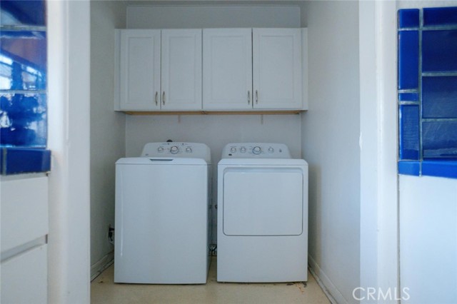 7029 4th Avenue, Los Angeles CA: https://media.crmls.org/medias/2ffae959-0e19-4ee4-ac00-2cbc144b277a.jpg