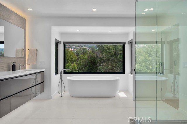 Drew Fenton | 17433 Camino De Yatasto Pacific Palisades CA | MLS: 7355290