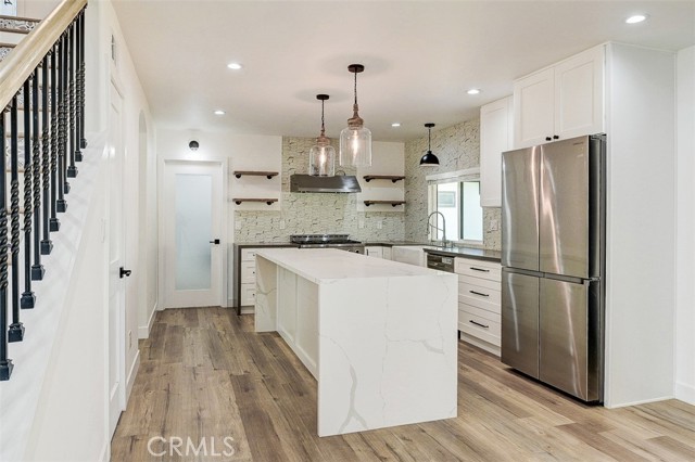 Detail Gallery Image 8 of 53 For 380 Mira Loma Pl, Costa Mesa,  CA 92627 - 4 Beds | 3 Baths