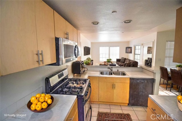 1052 Calle Del Cerro, San Clemente CA: https://media.crmls.org/medias/2ffb7377-4a97-4635-9d34-b373f9722a1a.jpg
