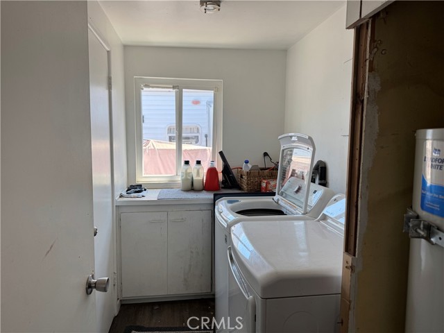 2443 Cedar Street, San Bernardino CA: https://media.crmls.org/medias/2ffb9108-ab66-4d5f-9899-e6a0e7010589.jpg