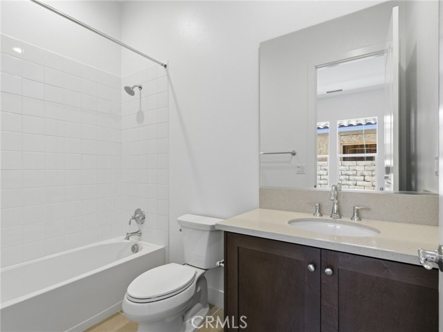 Detail Gallery Image 29 of 36 For 24150 W Corte Zafiro, Valencia,  CA 91354 - 4 Beds | 4/1 Baths