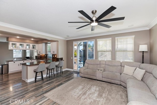8214 Lavender Lane, Riverside CA: https://media.crmls.org/medias/2ffc1fba-5ad0-4709-a121-3a37330c0f94.jpg