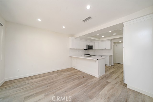 Detail Gallery Image 5 of 33 For 2440 Applewood, Fullerton,  CA 92833 - 3 Beds | 2/1 Baths