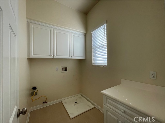 Image 23 of 45 For 40251 Pasadena Drive