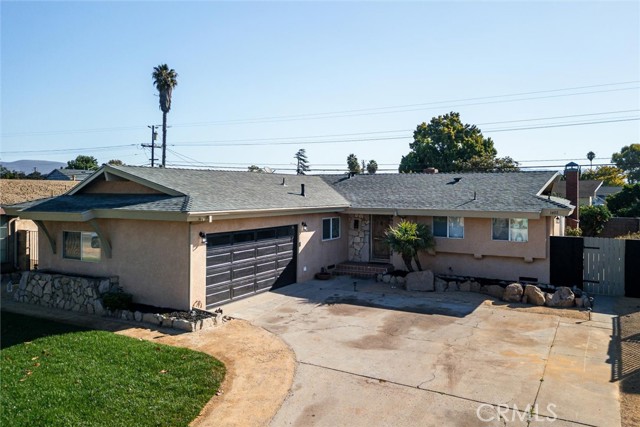 Detail Gallery Image 1 of 41 For 1402 N Miller St, Santa Maria,  CA 93454 - 3 Beds | 2 Baths