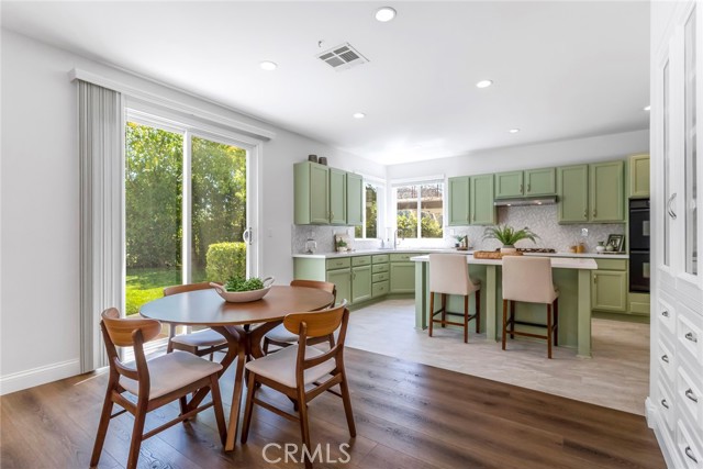 25614 Housman Place, Stevenson Ranch CA: https://media.crmls.org/medias/2ffe745f-f894-49bd-bddf-cccf29f3253c.jpg