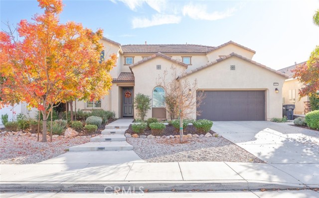 Detail Gallery Image 2 of 40 For 30517 Copper Rose, Murrieta,  CA 92563 - 4 Beds | 3/1 Baths