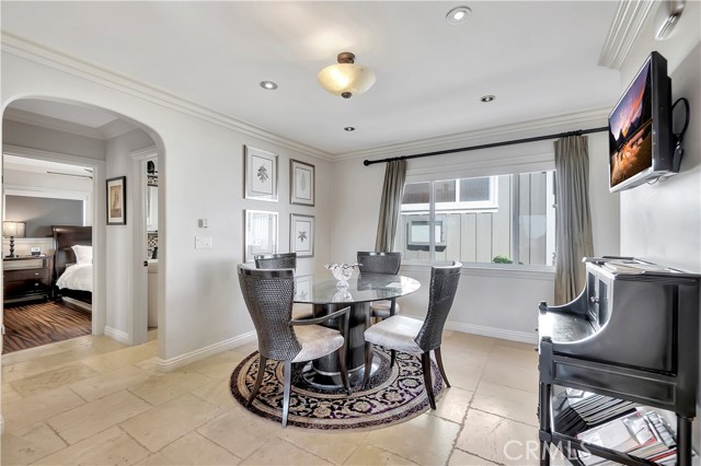 150 Cress Street, Laguna Beach CA: https://media.crmls.org/medias/2fff44c0-7324-455a-82e5-aecbafab177e.jpg