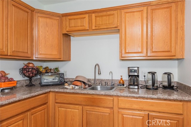 Detail Gallery Image 19 of 25 For 1211 S Merrill, Corona,  CA 92882 - 4 Beds | 3 Baths