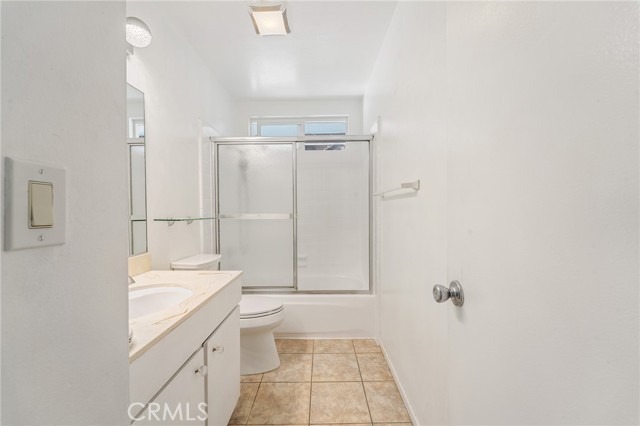 4005 Joelton Drive, Agoura Hills CA: https://media.crmls.org/medias/2fffd62f-6908-44cd-9129-8e24550cfb52.jpg