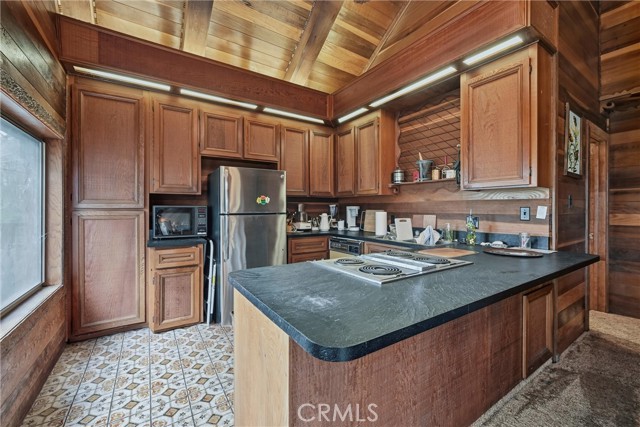 Detail Gallery Image 9 of 25 For 8320 Soda Bay, Kelseyville,  CA 95451 - 3 Beds | 1/1 Baths