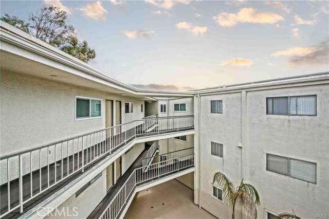 1108 Camino Real, Redondo Beach CA: https://media.crmls.org/medias/3000d964-4191-41ad-801b-ced87ef20d1e.jpg