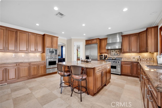30420 Longhorn Drive, Canyon Lake CA: https://media.crmls.org/medias/3000fb8f-de86-43df-9318-3409fd1f6eed.jpg