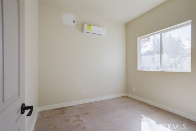 7350 Cozycroft Avenue photo 10