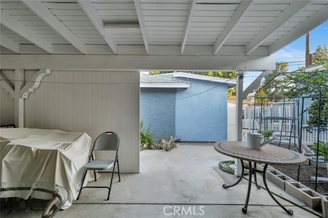 16908 Los Alimos Street, Granada Hills CA: https://media.crmls.org/medias/3001ea93-7a99-4233-872f-856eae75a0f4.jpg