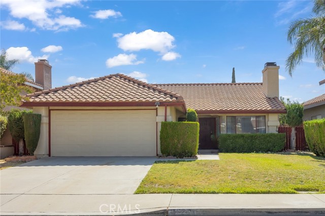 Detail Gallery Image 1 of 1 For 17263 Los Cedros Ave, Fontana,  CA 92336 - 3 Beds | 2 Baths