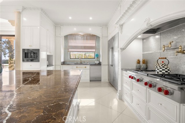 Detail Gallery Image 15 of 60 For 3991 Hollow Ridge Ct, Yorba Linda,  CA 92887 - 5 Beds | 4/1 Baths