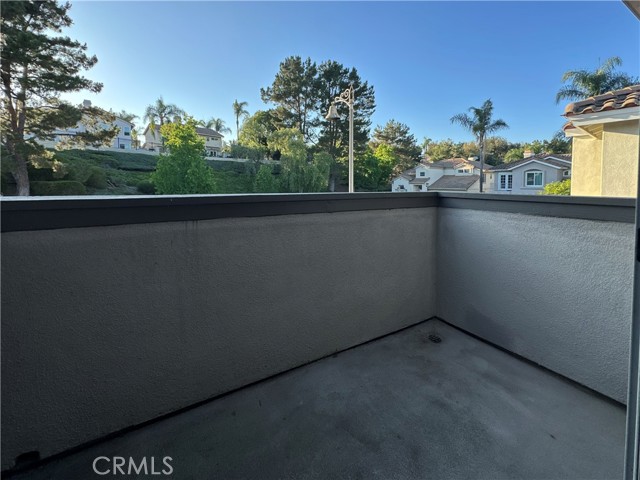 26582 Via Mondelo, Mission Viejo CA: https://media.crmls.org/medias/30027870-e010-4e4c-891a-49da021e40b2.jpg