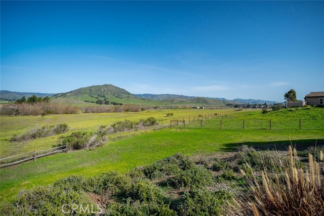 Detail Gallery Image 14 of 70 For 440 Slender Rock Place, San Luis Obispo,  CA 93405 - 5 Beds | 3/1 Baths