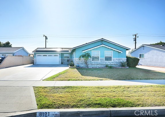 Detail Gallery Image 3 of 46 For 8121 San Mateo Cir, Buena Park,  CA 90620 - 3 Beds | 2 Baths