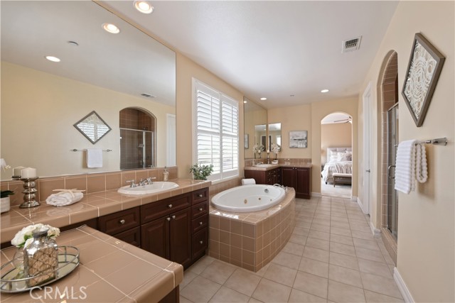 300438d7 2b27 41e2 8635 F732520f5caf