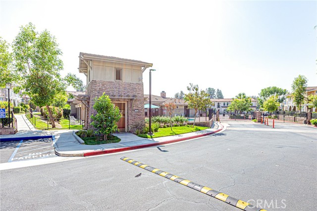 Detail Gallery Image 39 of 44 For 735 Francesca #202,  Walnut,  CA 91789 - 2 Beds | 2 Baths