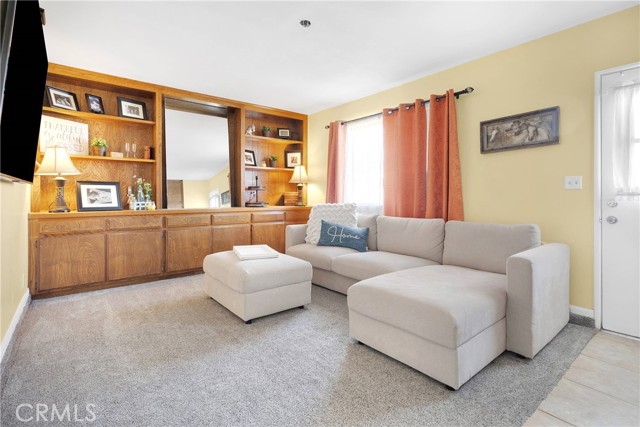 19445 Yanan Road, Apple Valley CA: https://media.crmls.org/medias/3006c324-0868-4ccd-ac9e-69b7f174ce05.jpg