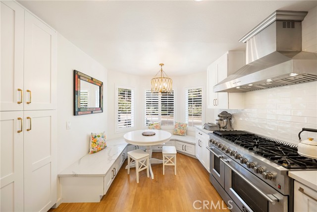 Detail Gallery Image 10 of 67 For 24224 Creekside Dr, Newhall,  CA 91321 - 5 Beds | 3 Baths