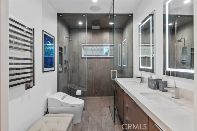 1737 Manhattan Avenue, Hermosa Beach CA: https://media.crmls.org/medias/30073b0a-dc16-4938-ba9e-478404d1c424.jpg